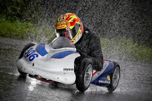 2010-Lukas_Hynek-Wet_Race.jpg
